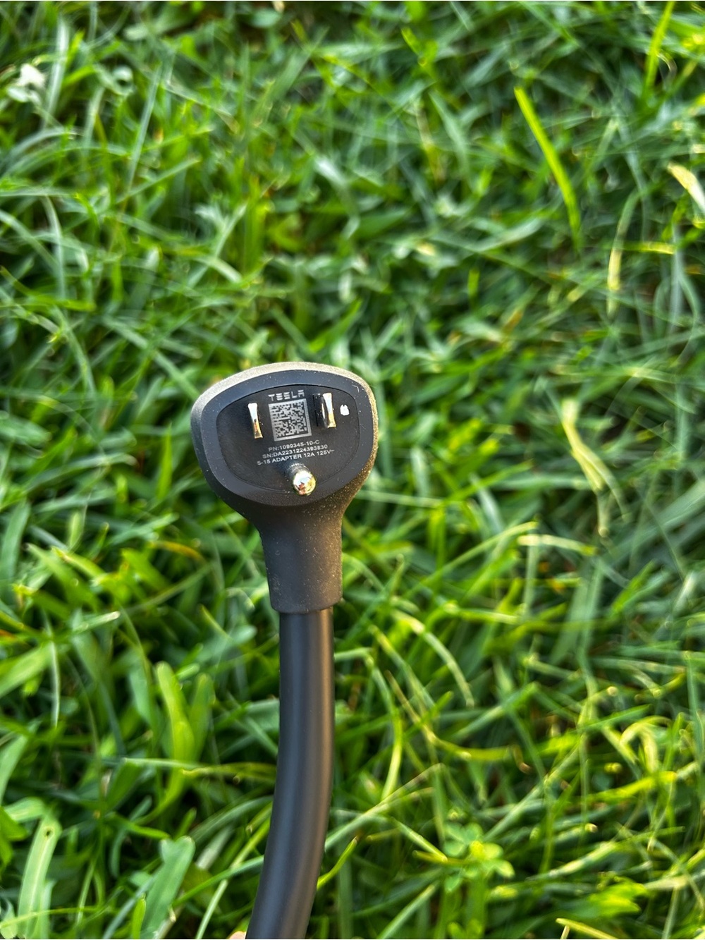Tesla Charging Cable - Picture 2 of 3